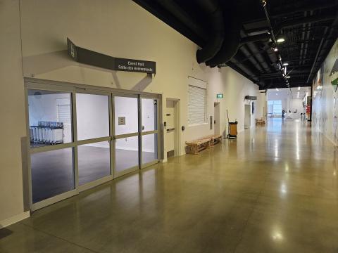 Canada Science and Tech Museum - Hall way